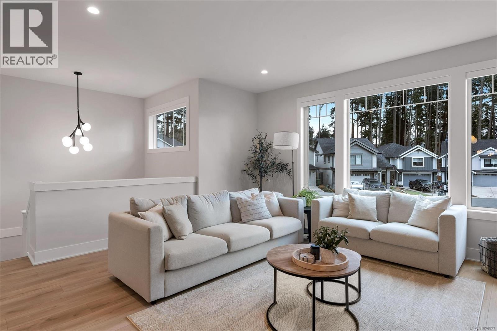 3475 TRUMPETER ST - 5