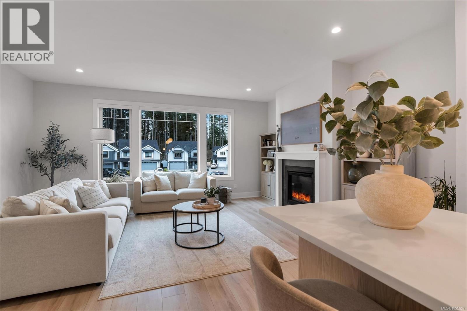 3475 TRUMPETER ST - 7