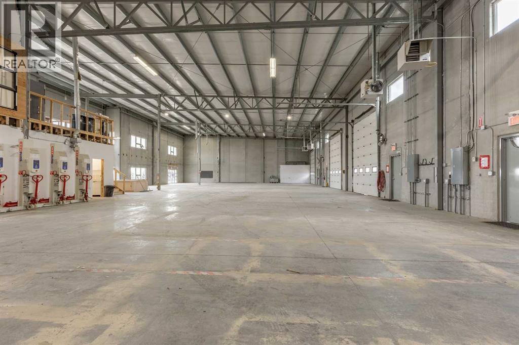 
          565 41 Street North
            <br/>
            <span>Lethbridge</span>
            , 
            <span>AB</span>
             <span>T1H7B6</span>
         - Photo 16