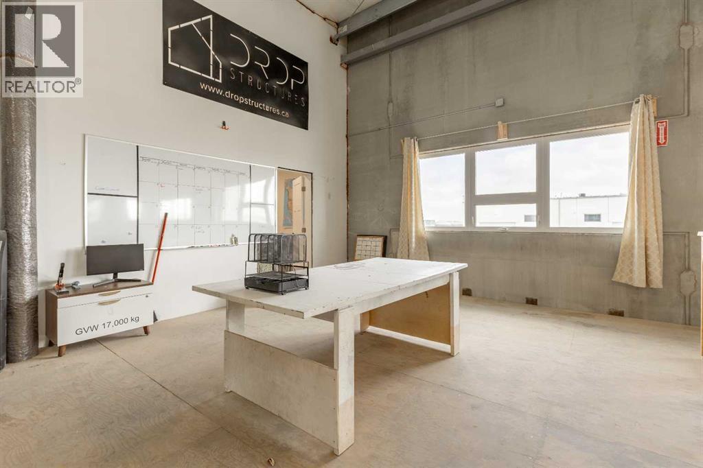 
          565 41 Street North
            <br/>
            <span>Lethbridge</span>
            , 
            <span>AB</span>
             <span>T1H7B6</span>
         - Photo 26