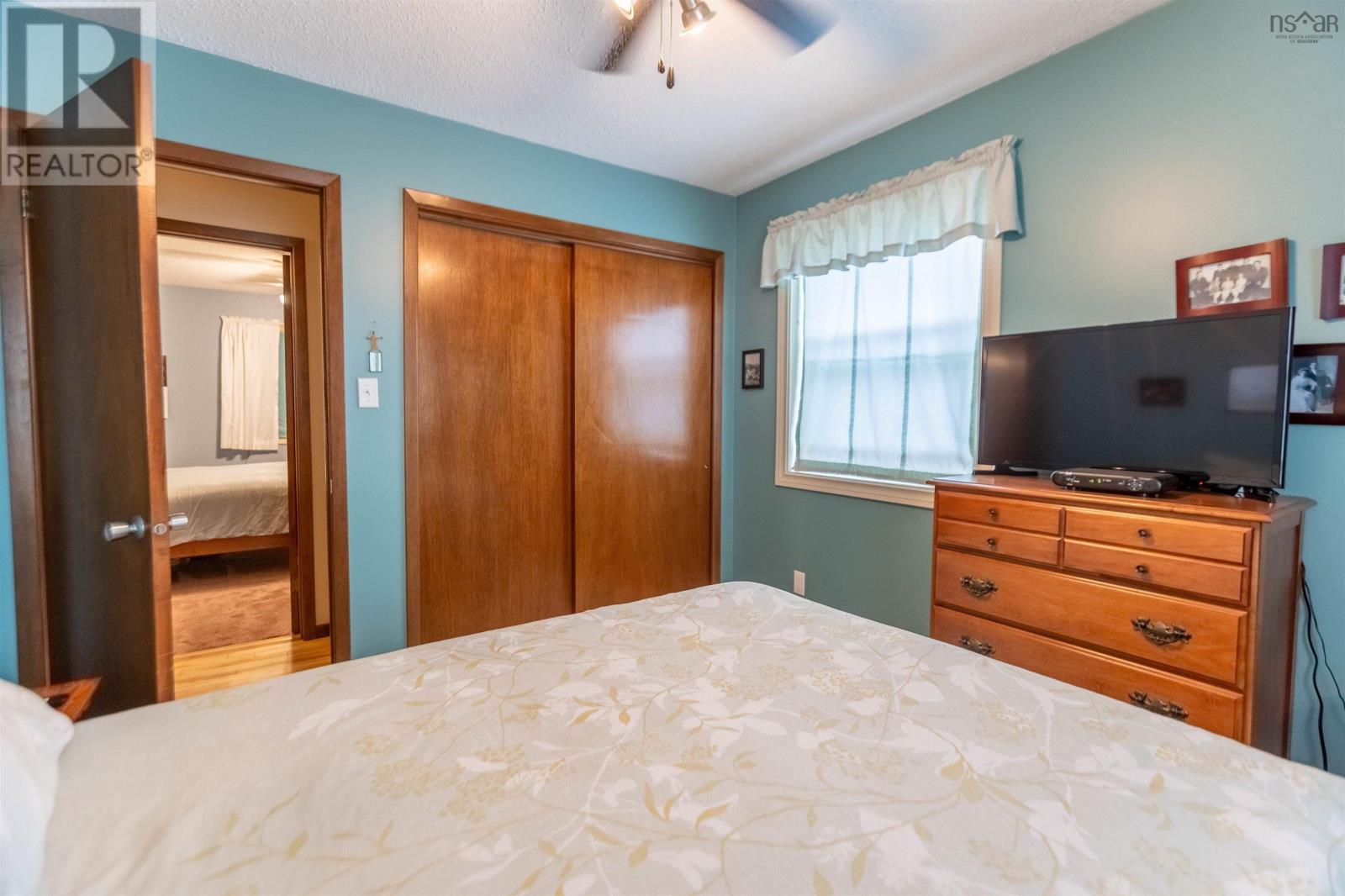 Property 33 of 45 of 148 D'Orsay Road