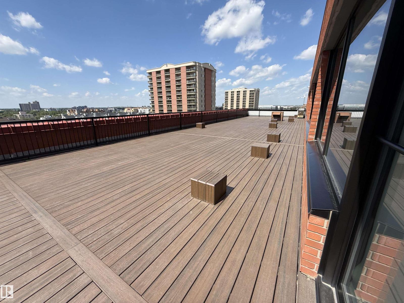 #409 10145 109 st NW - 2