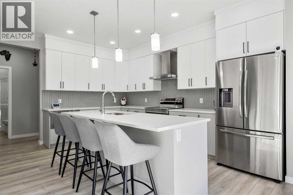 237 Walgrove Boulevard SE - Photo 3 of 50, Calgary, Alberta