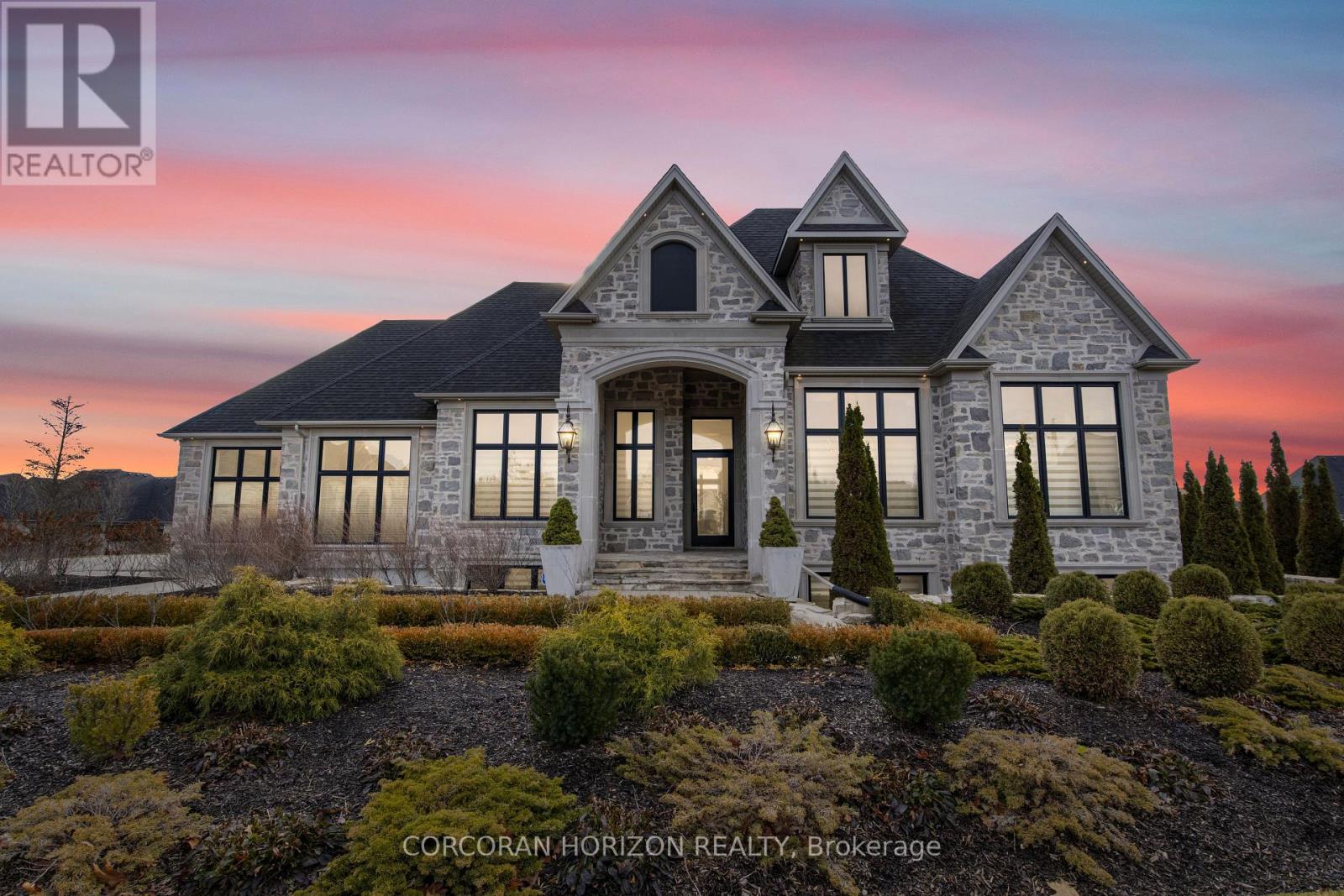 31 REID COURT - Photo 2 of 50, Puslinch (Crieff/Aikensville/Killean), Ontario