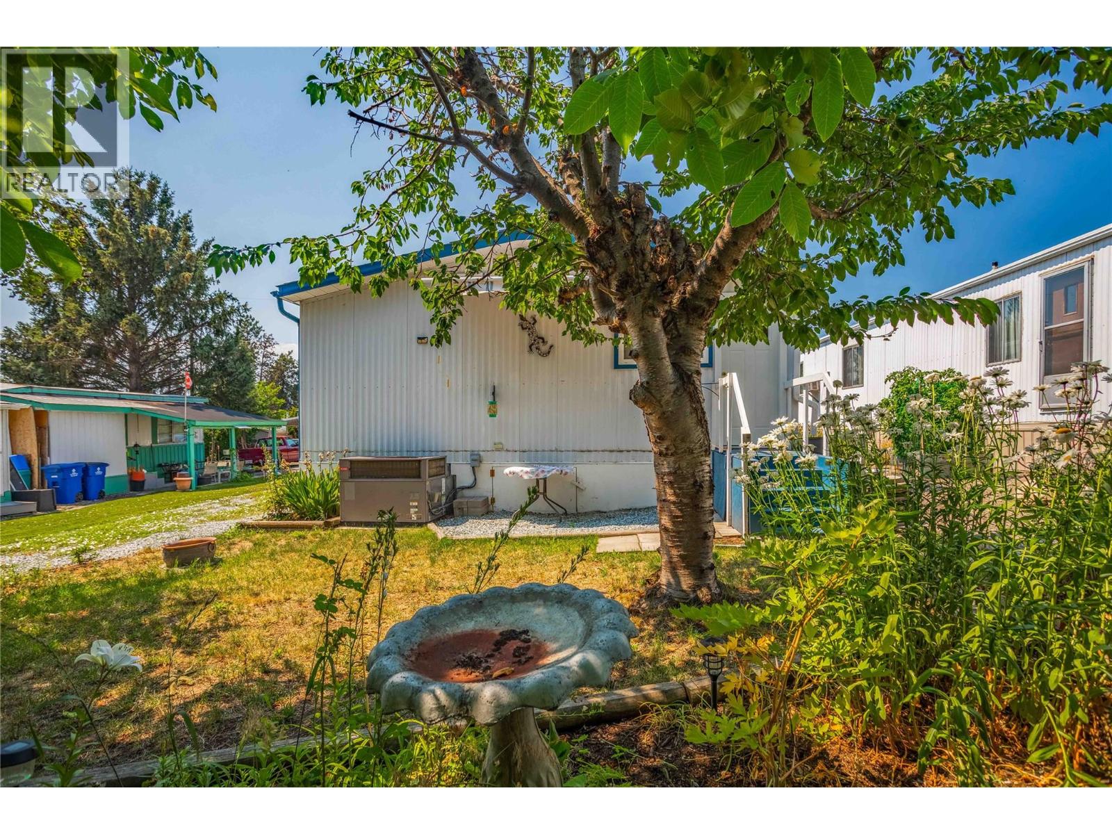 28 1881 Boucherie Road, Westbank