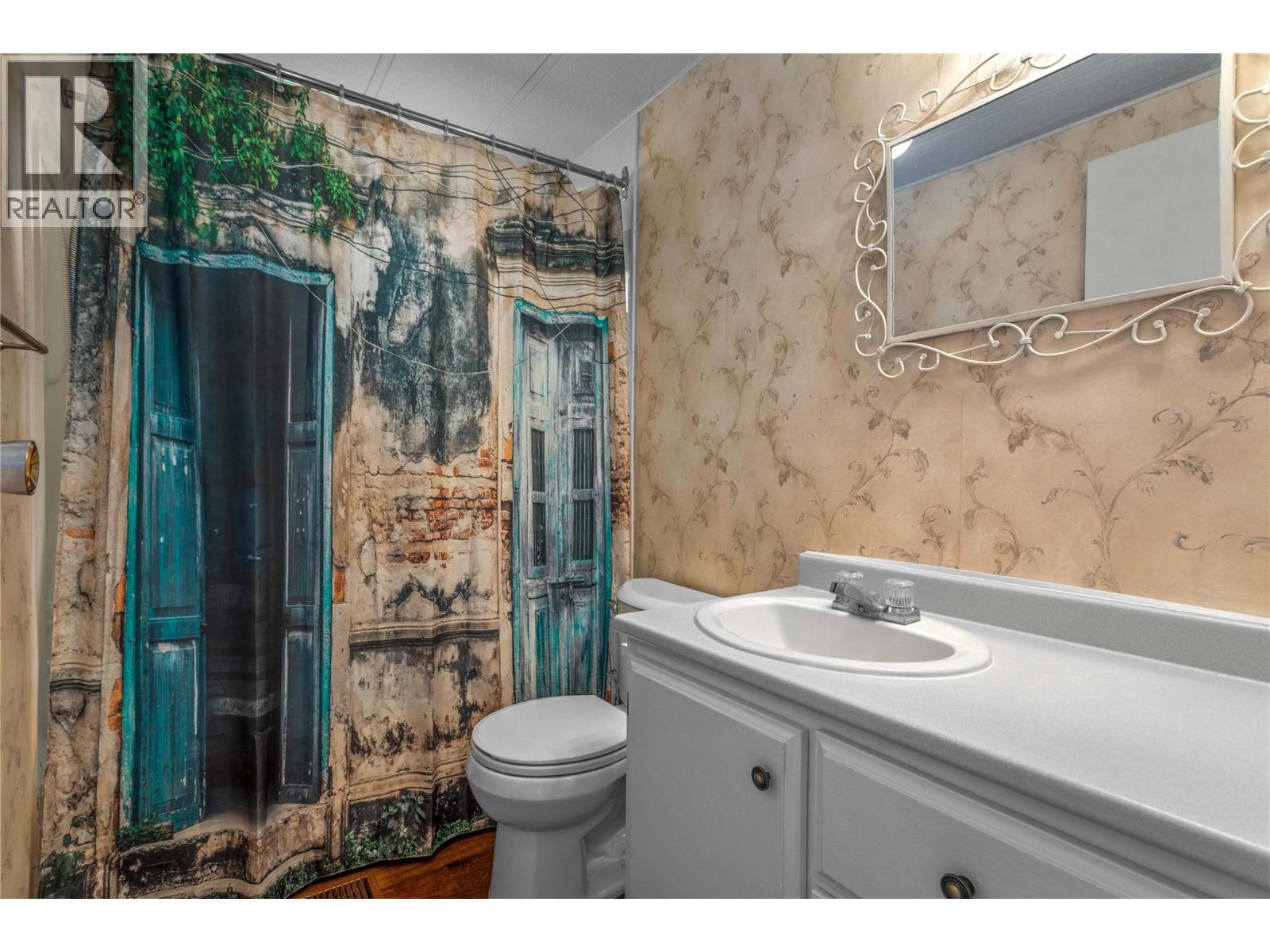 28 1881 Boucherie Road, Westbank