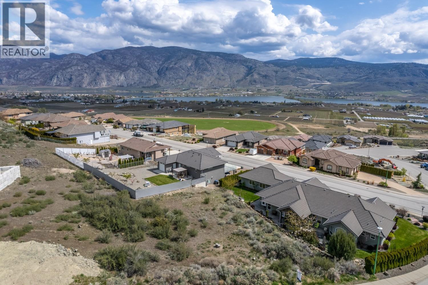 3611 CYPRESS HILLS Drive, Osoyoos