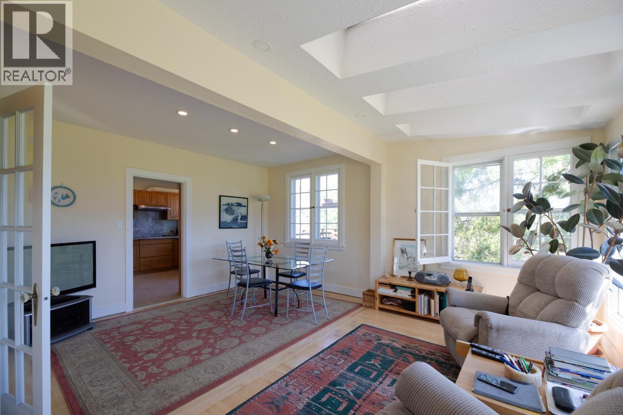 4910 GARTRELL Road, Summerland