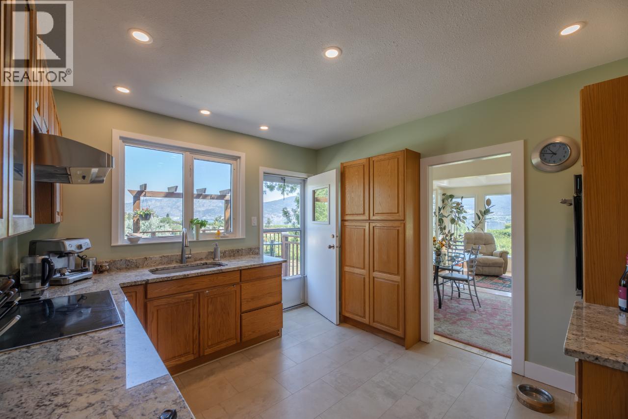 4910 GARTRELL Road, Summerland