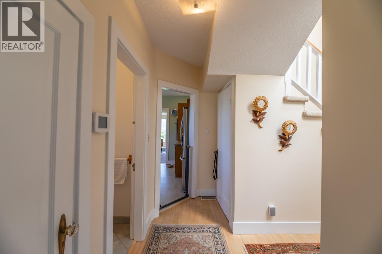 4910 GARTRELL Road, Summerland