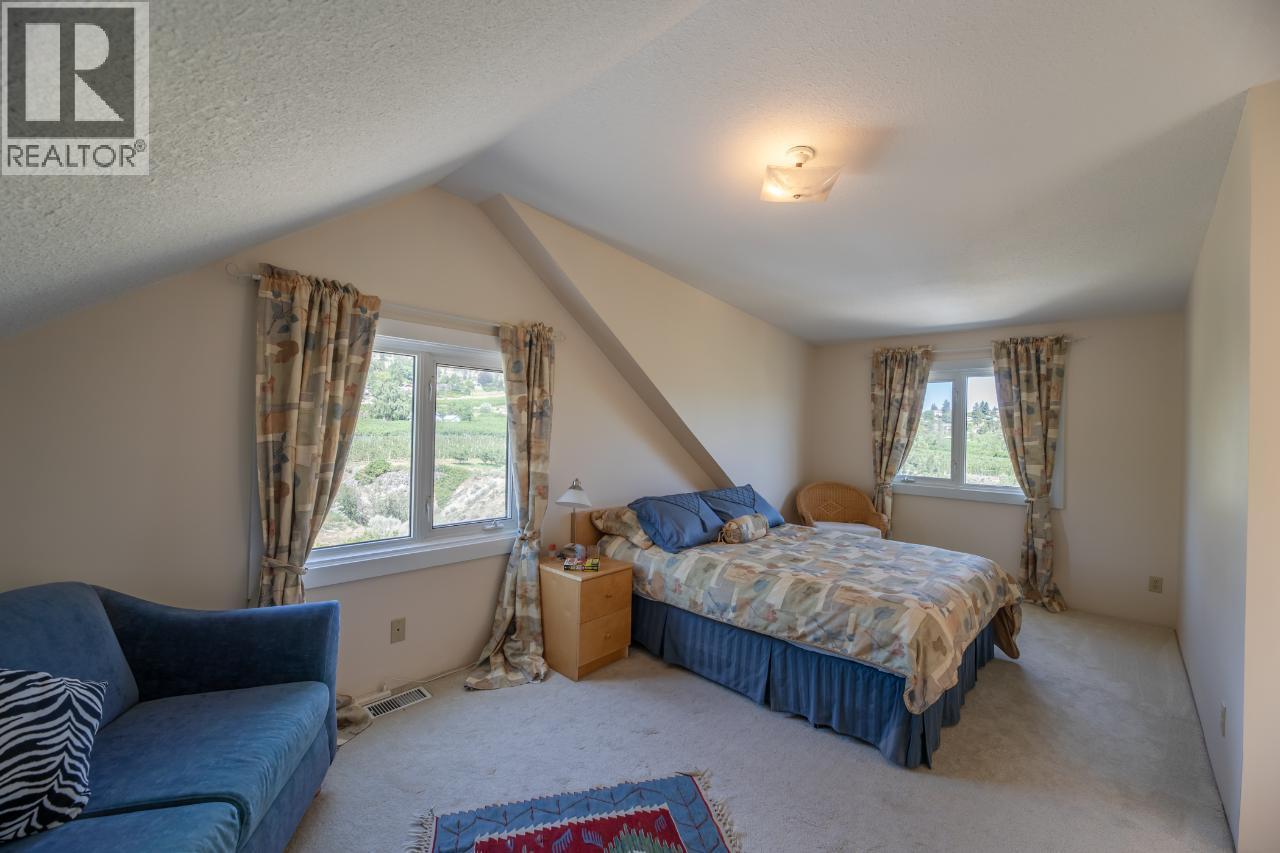 4910 GARTRELL Road, Summerland