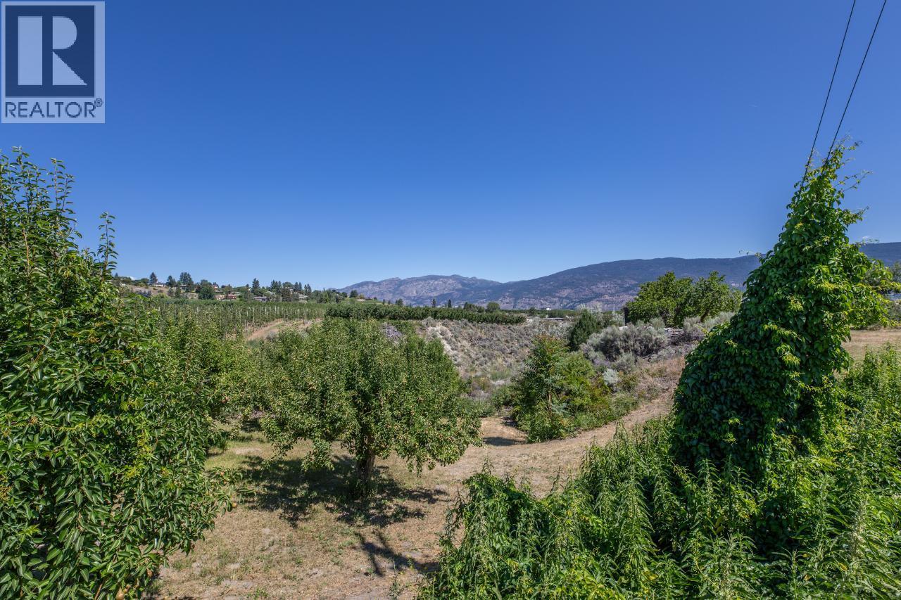 4910 GARTRELL Road, Summerland