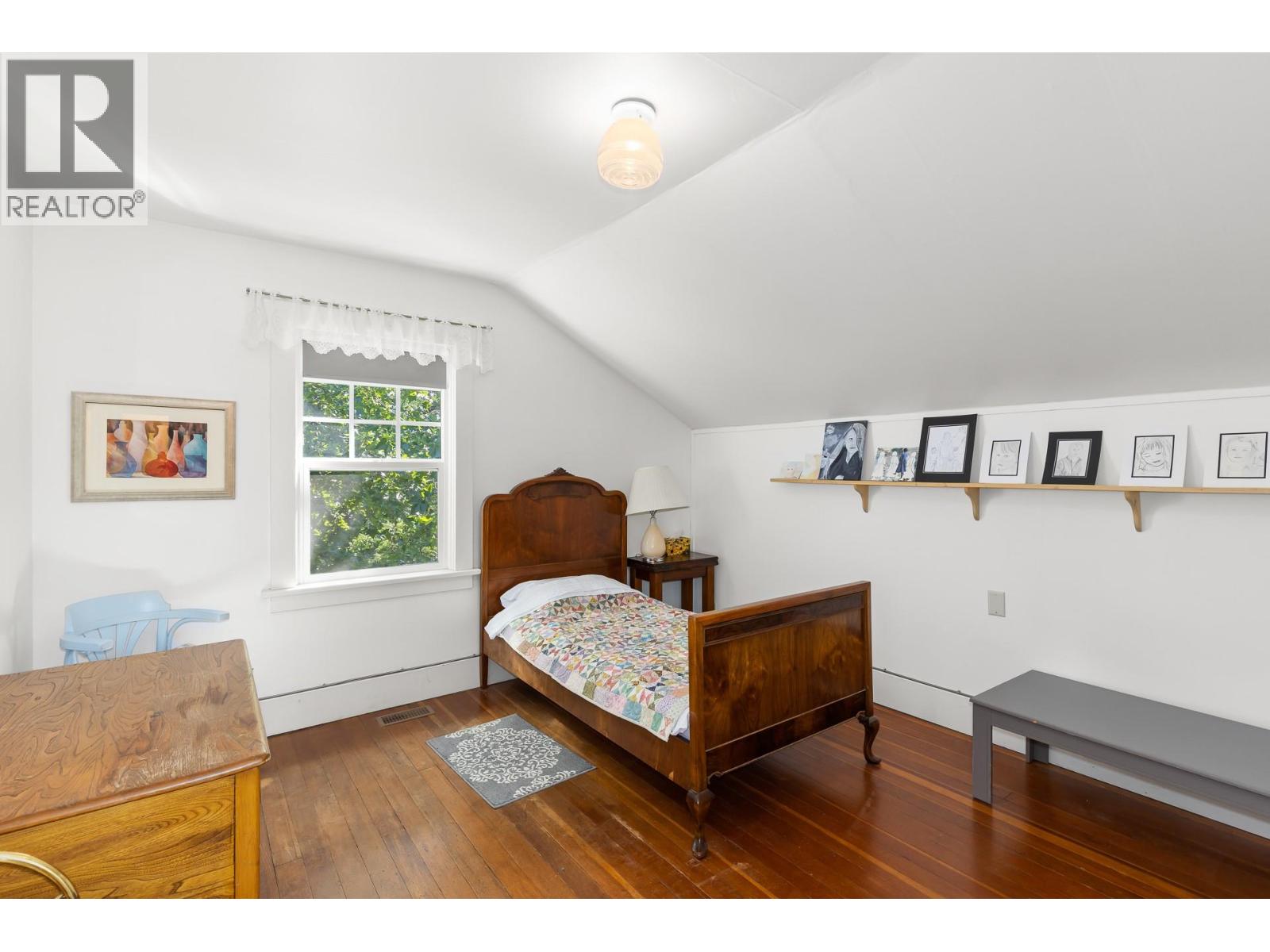 5109 CALDWELL Street, Summerland