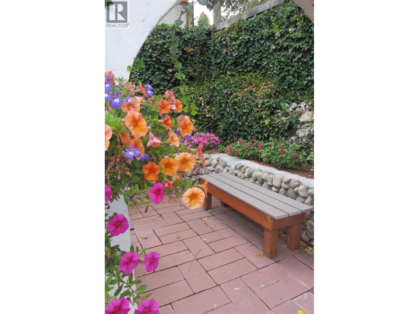 5109 CALDWELL Street, Summerland