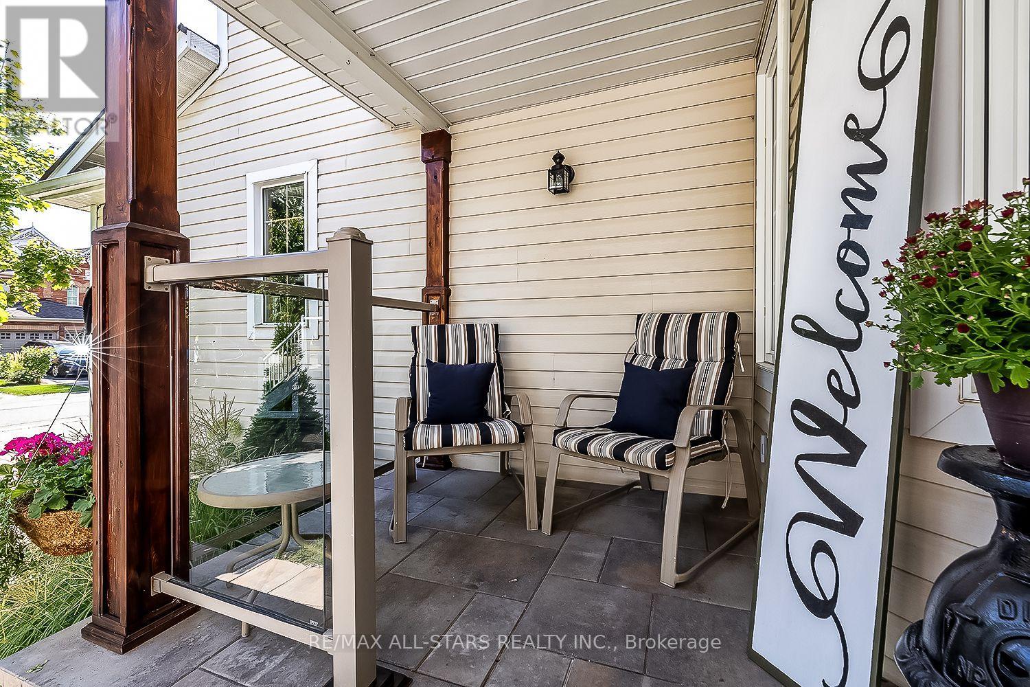 69 MATTHEWSON PLACE - Photo 5 of 49, Whitby (Brooklin), Ontario