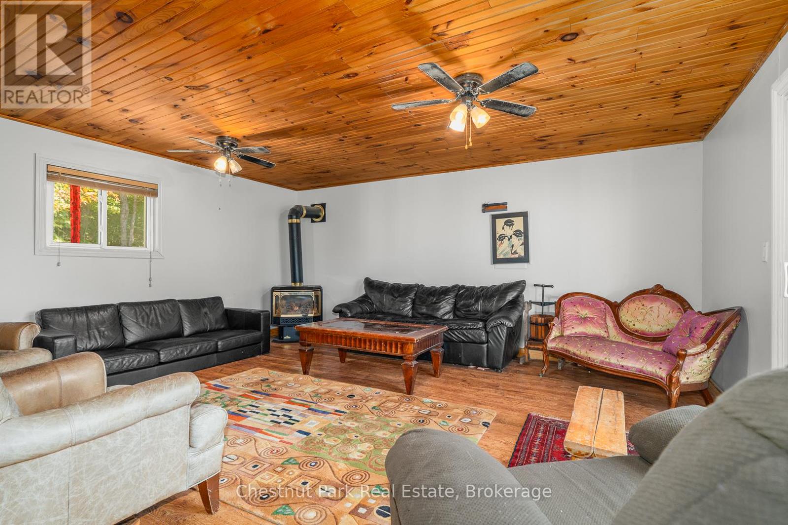 1190 HEKKLA ROAD - 10