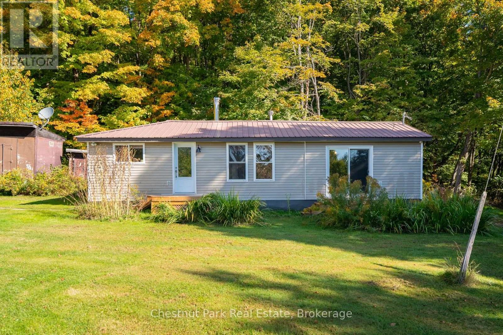 1190 HEKKLA ROAD - 9