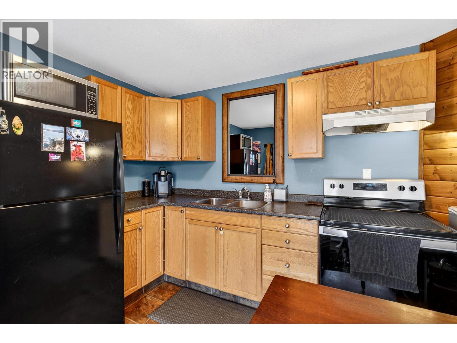 11350 Dakota Road, Lake Country