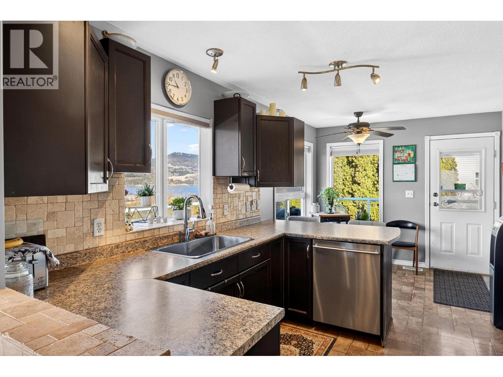 11350 Dakota Road, Lake Country