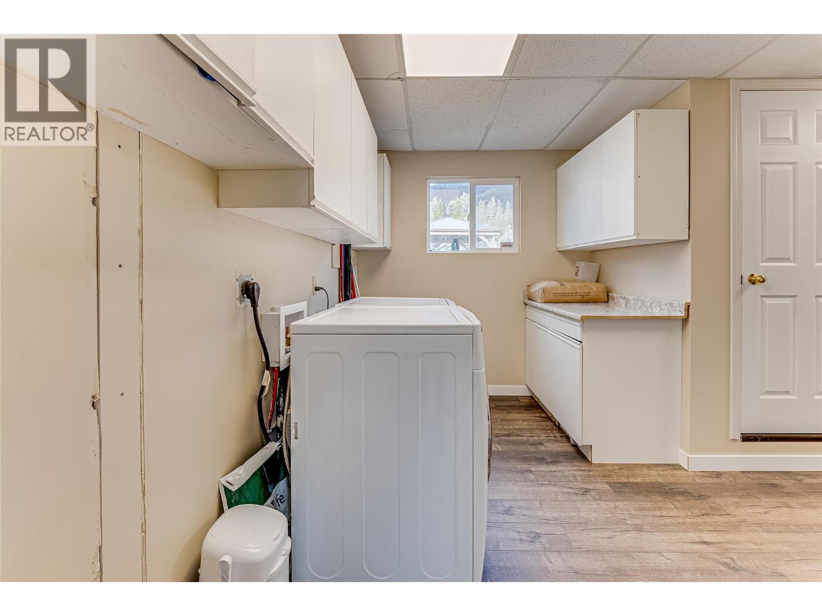 5876 Westwynd Drive, Falkland