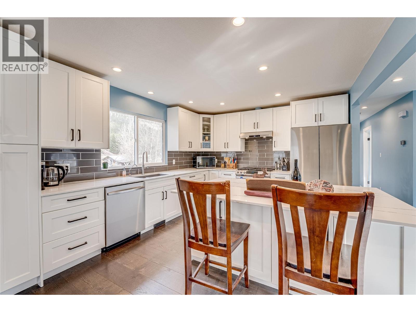 5876 Westwynd Drive, Falkland