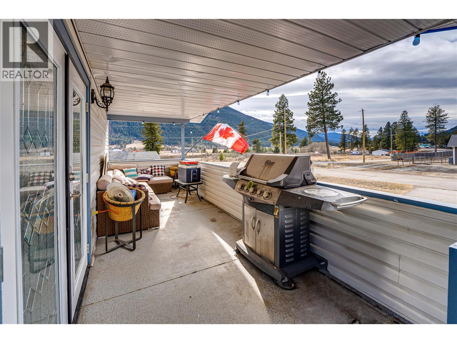 5876 Westwynd Drive, Falkland