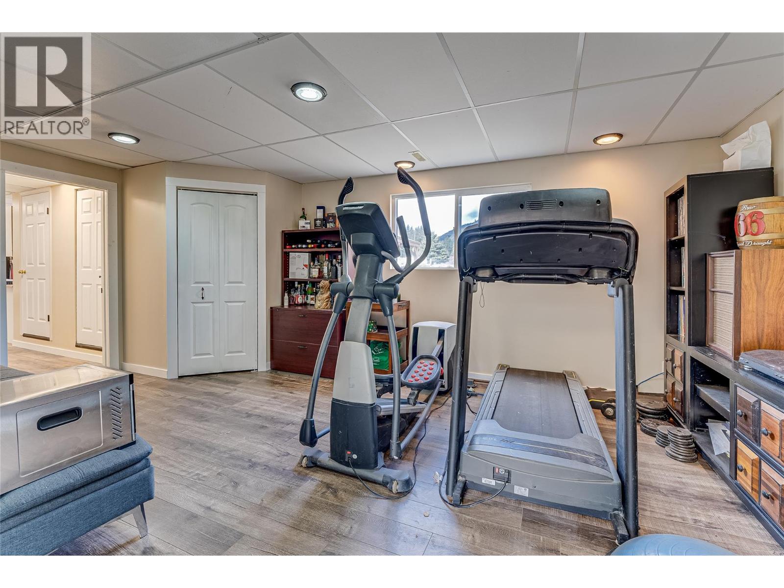 5876 Westwynd Drive, Falkland