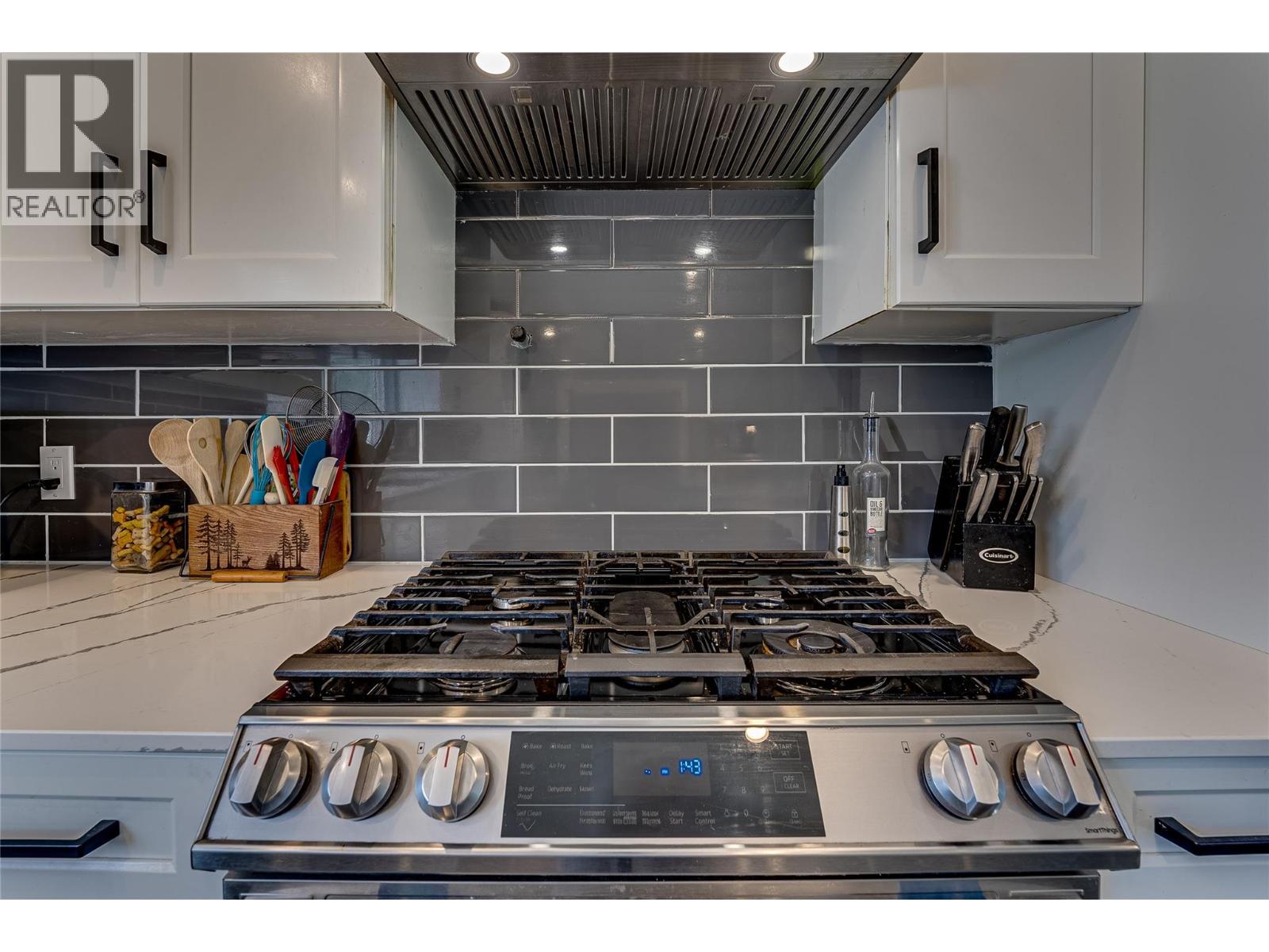 5876 Westwynd Drive, Falkland