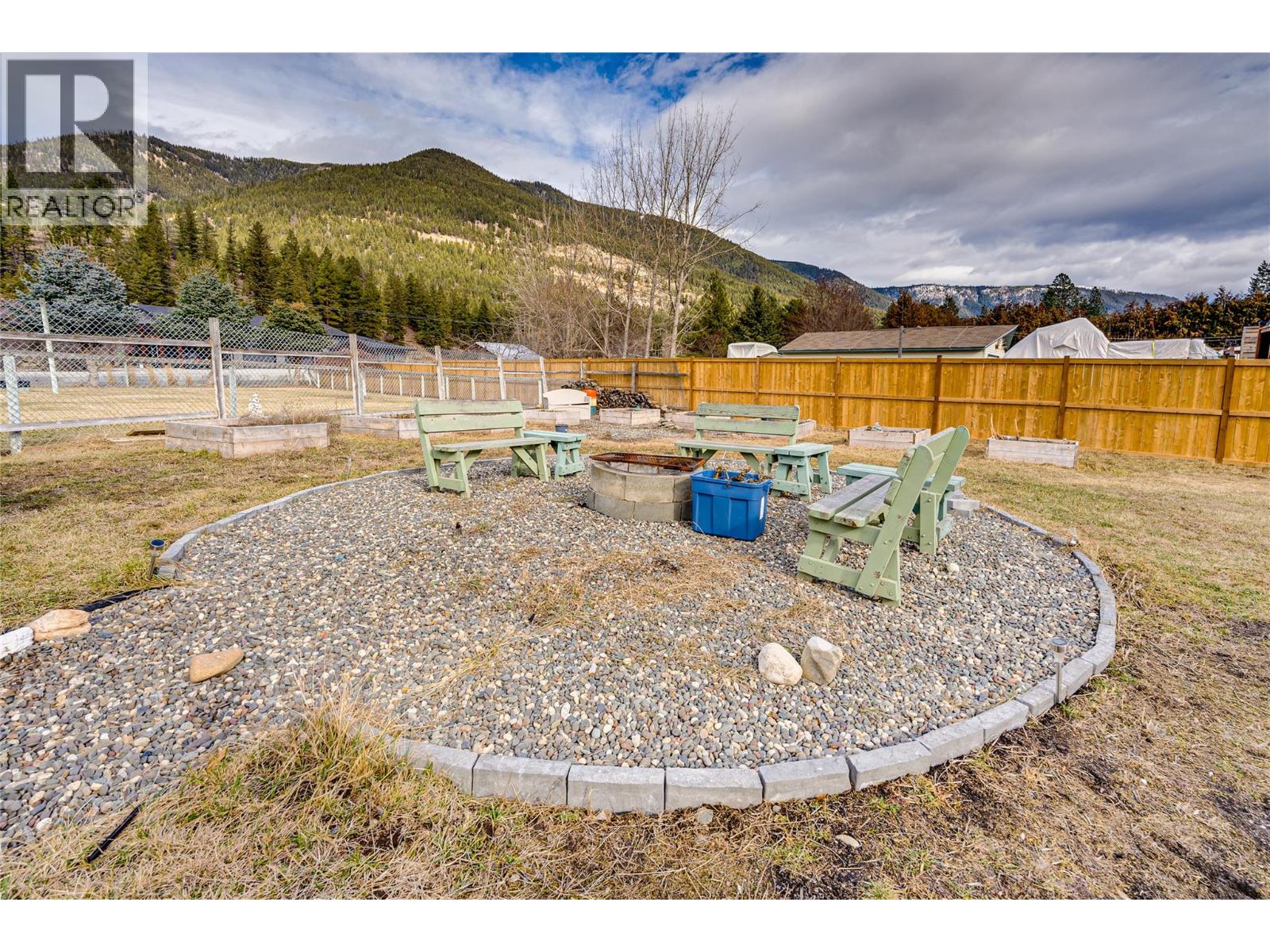 5876 Westwynd Drive, Falkland