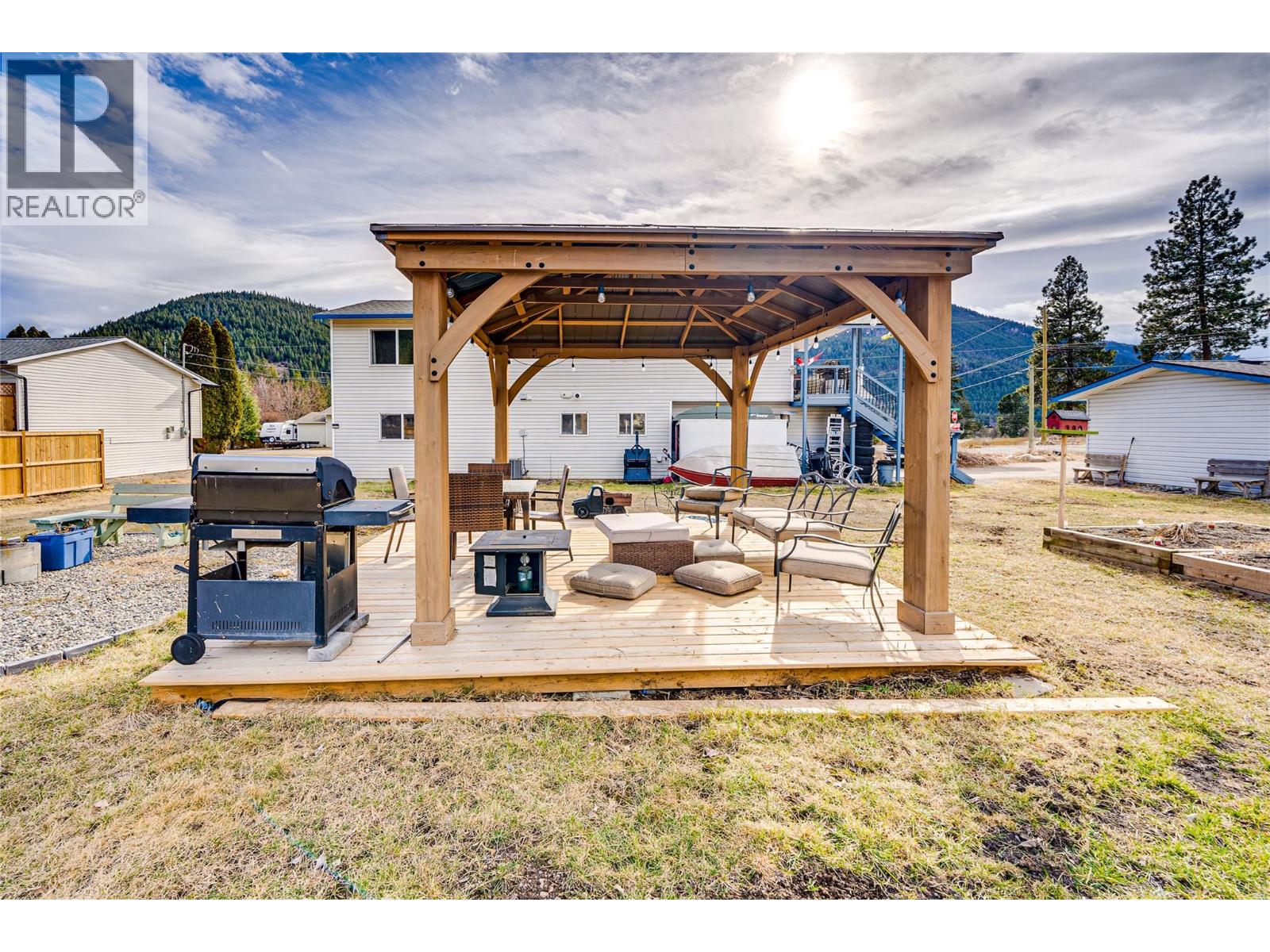 5876 Westwynd Drive, Falkland