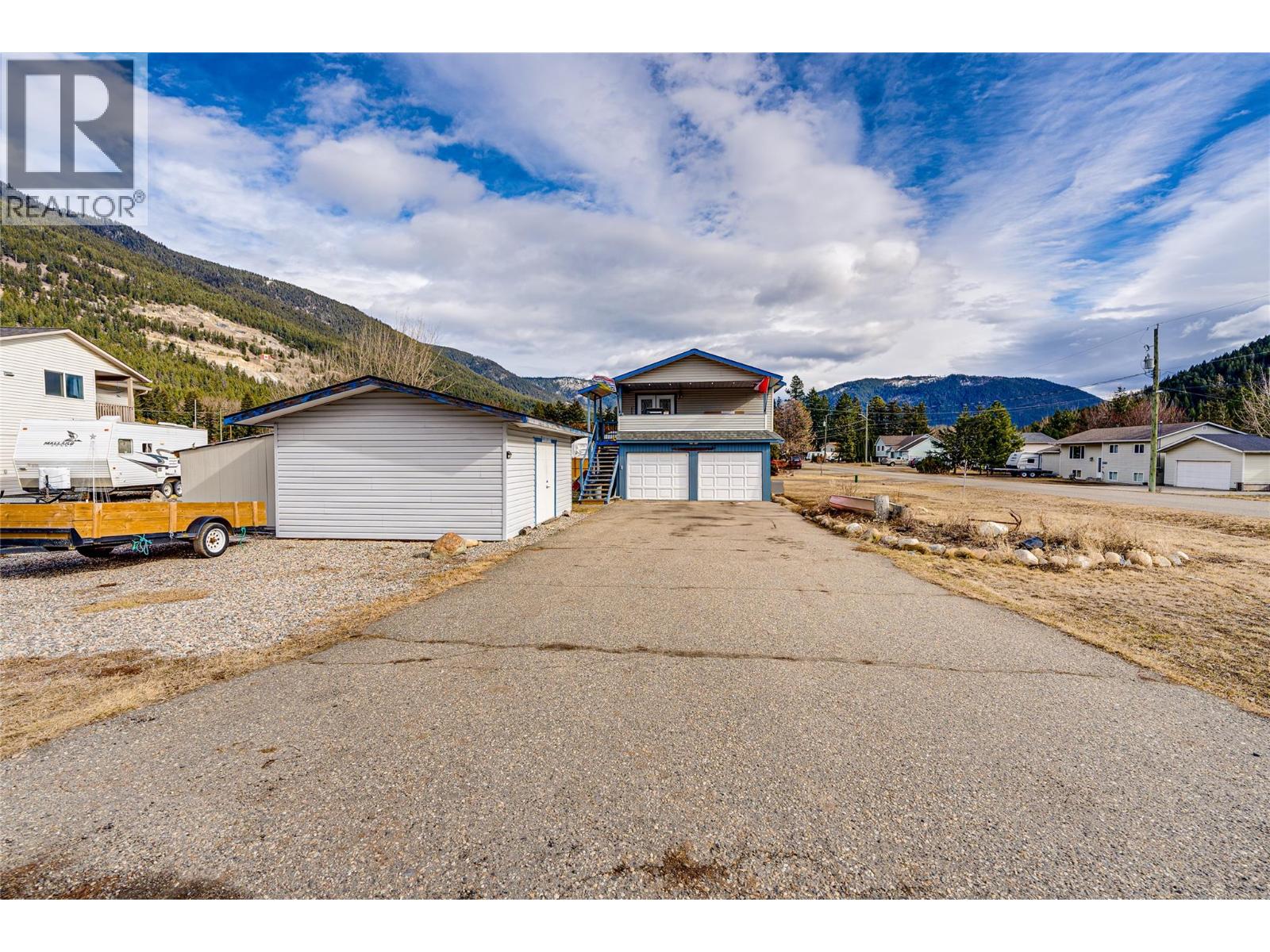 5876 Westwynd Drive, Falkland