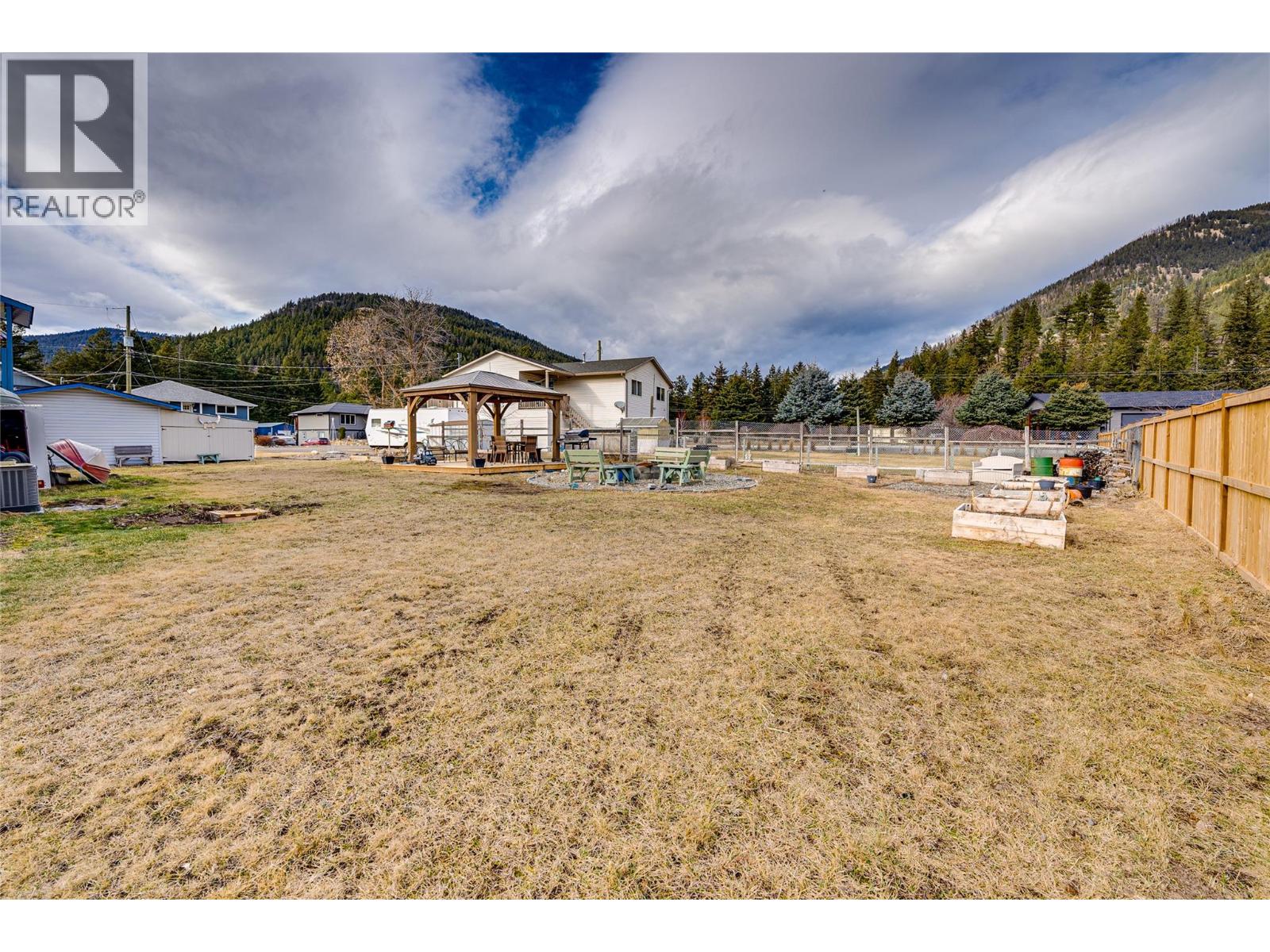 5876 Westwynd Drive, Falkland