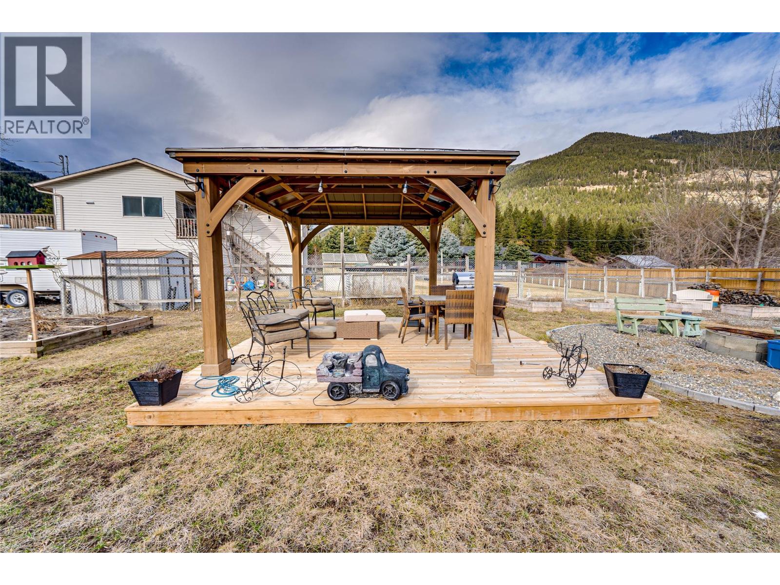 5876 Westwynd Drive, Falkland