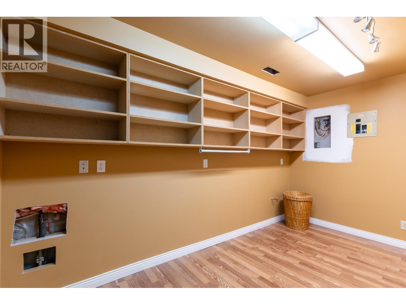 4470 BAUCH AVENUE - 28