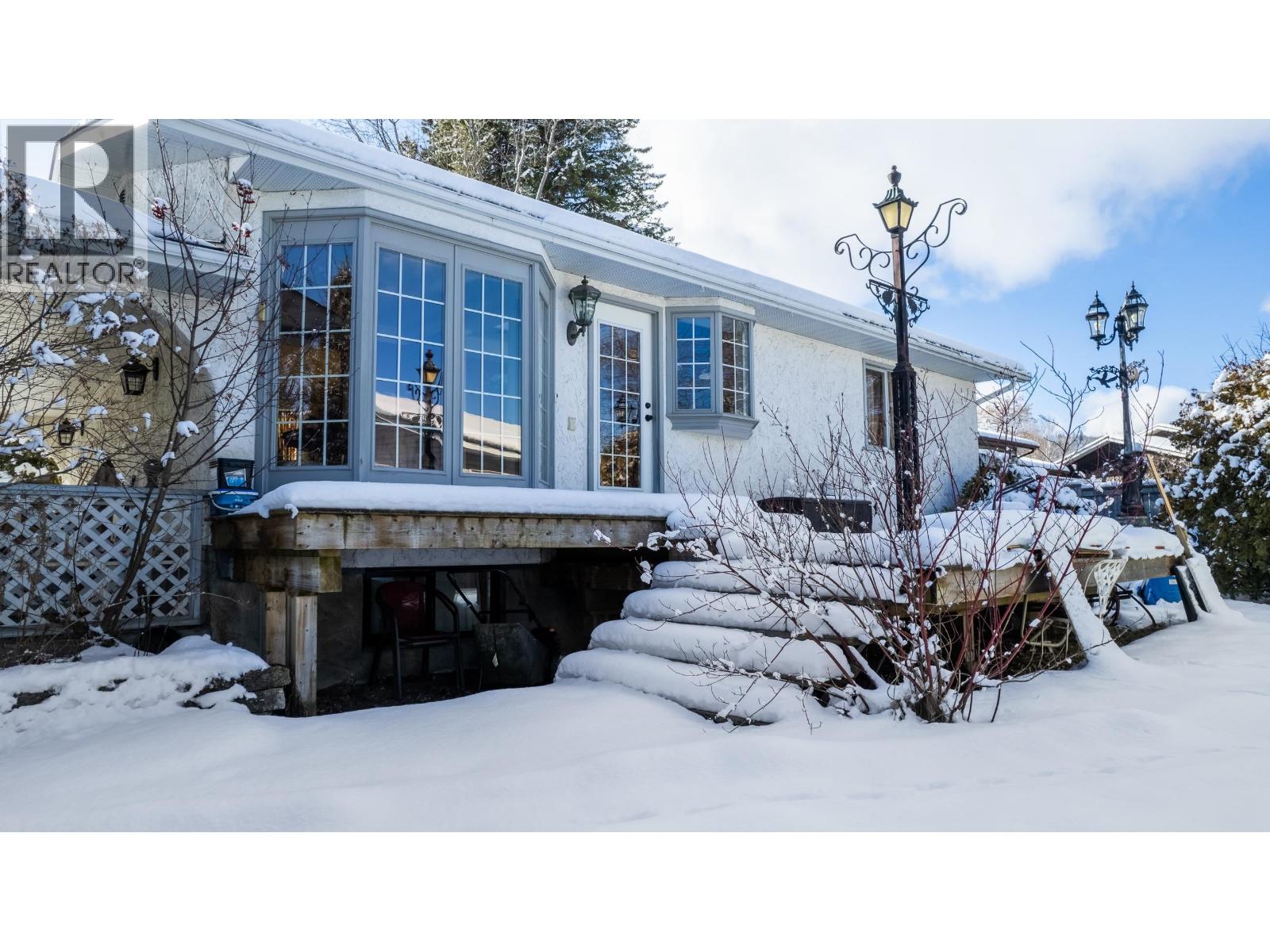 4470 BAUCH AVENUE - 35