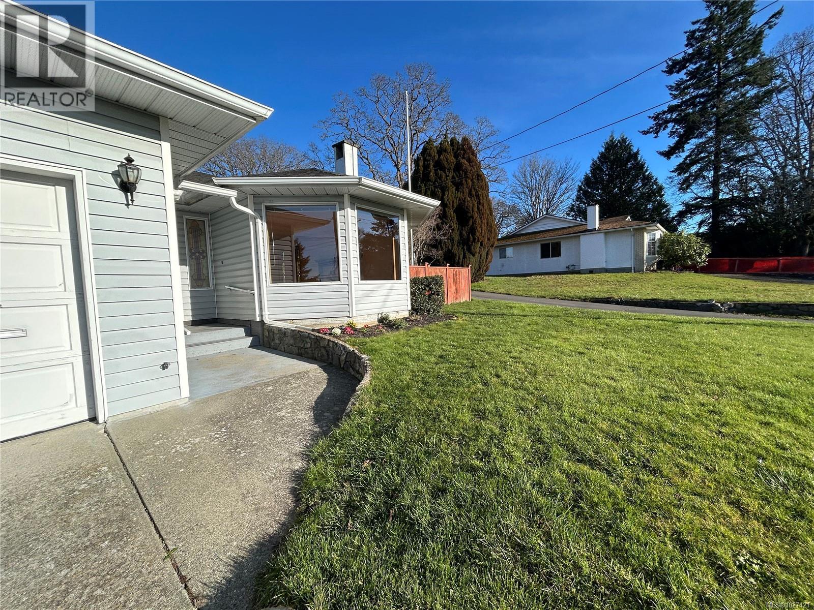  4225 Quadra Street, Saanich