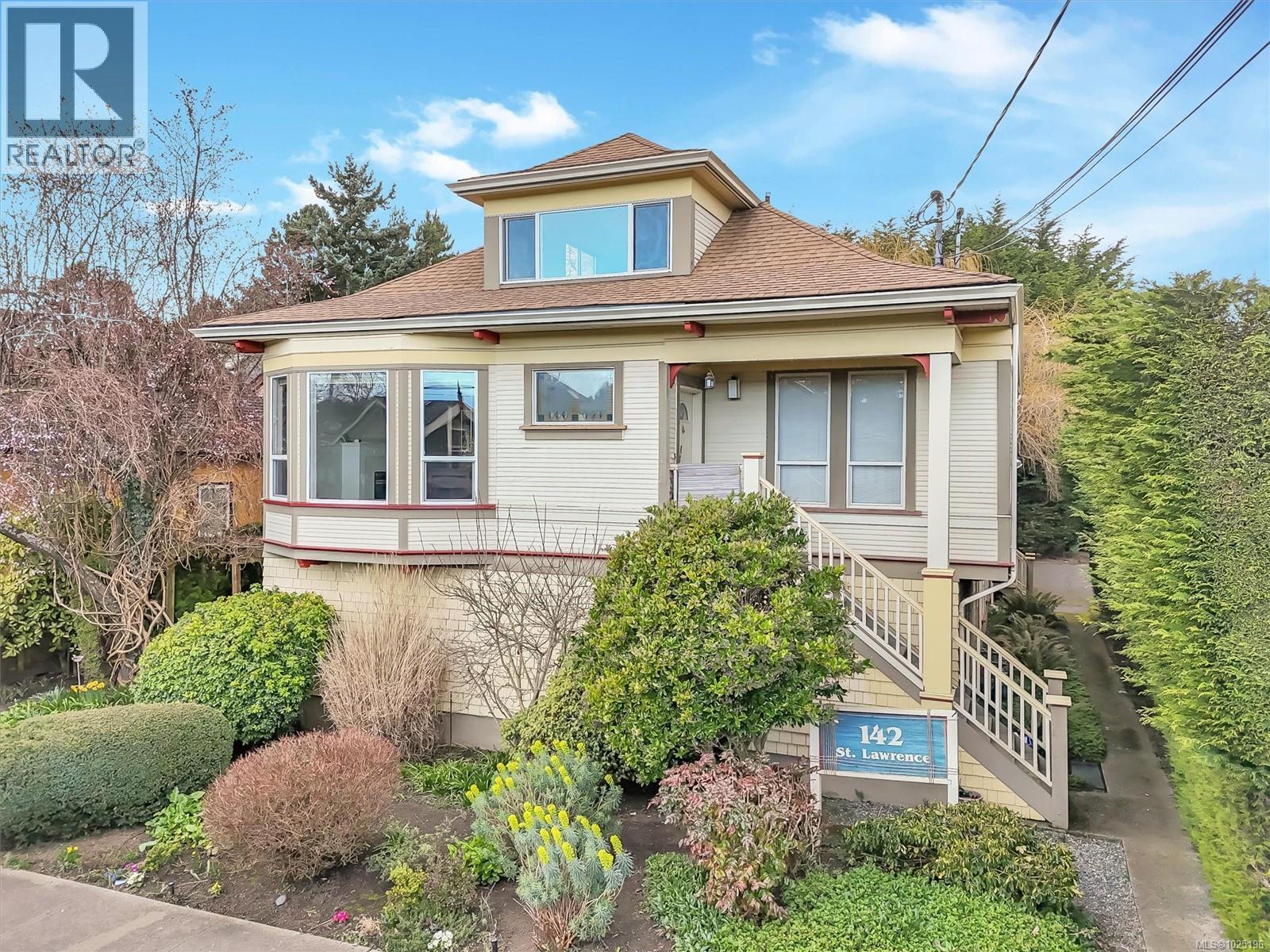 A 142 St. Lawrence St - Photo 2 of 32, Victoria, British Columbia