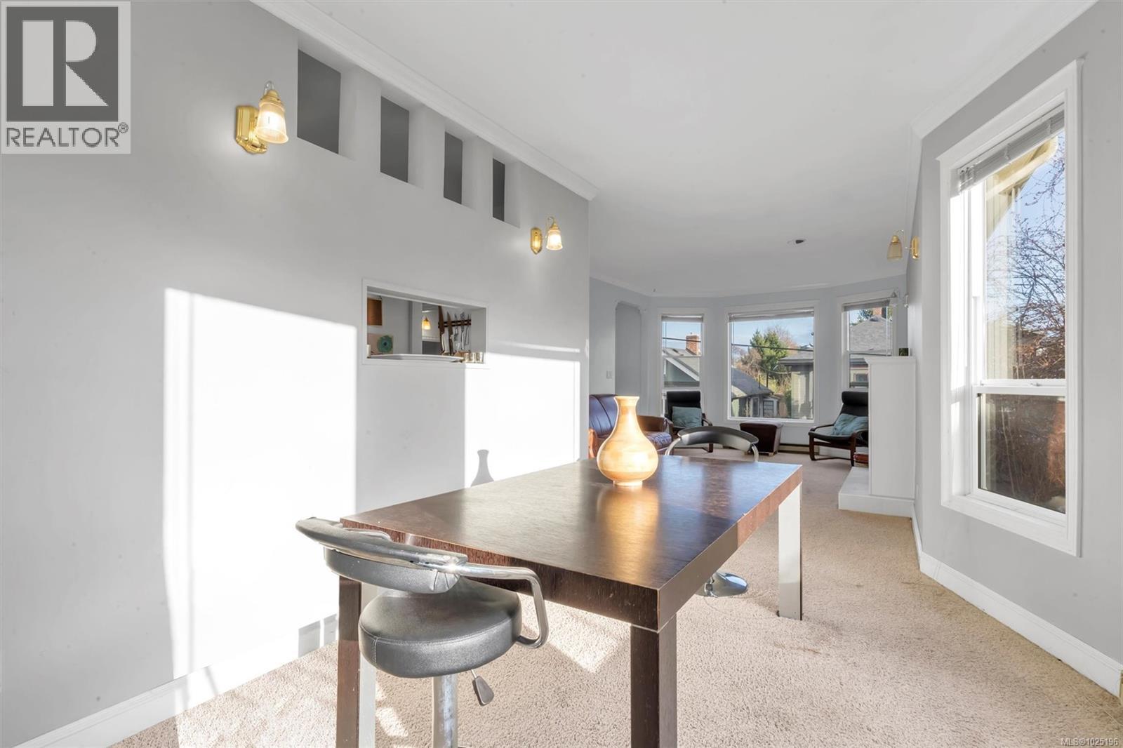 A 142 St. Lawrence Street, Victoria