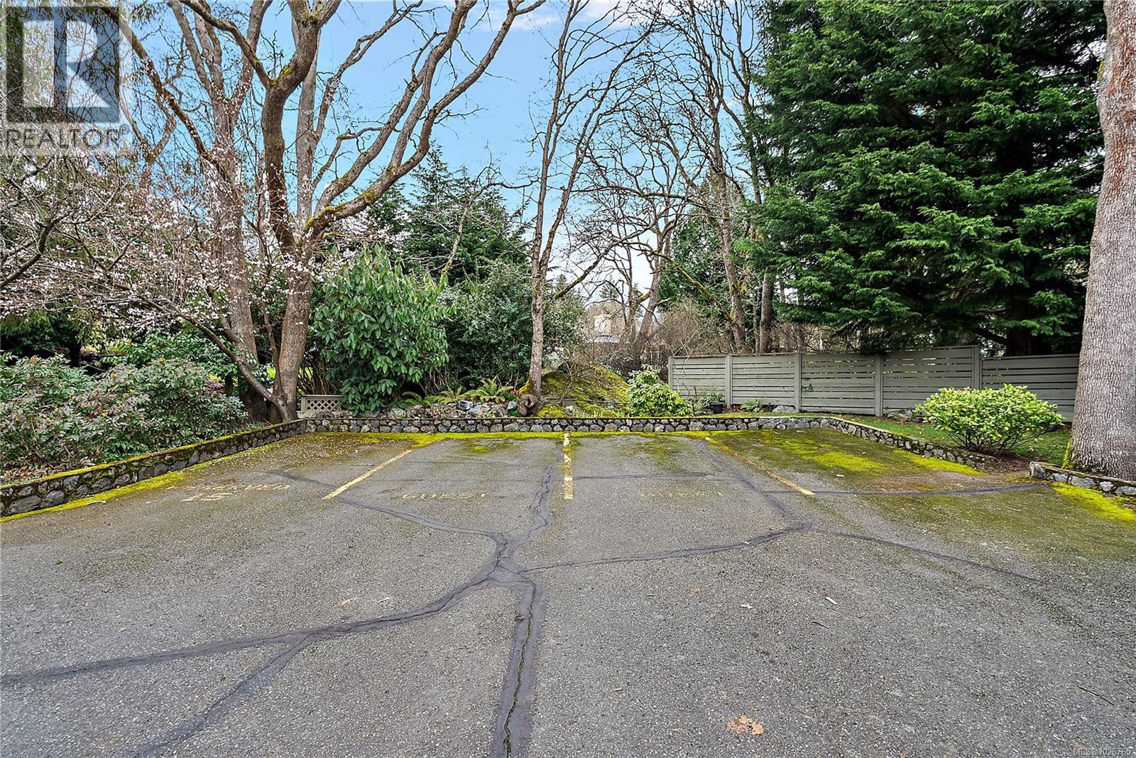 #13 897 ADMIRALS RD - 26