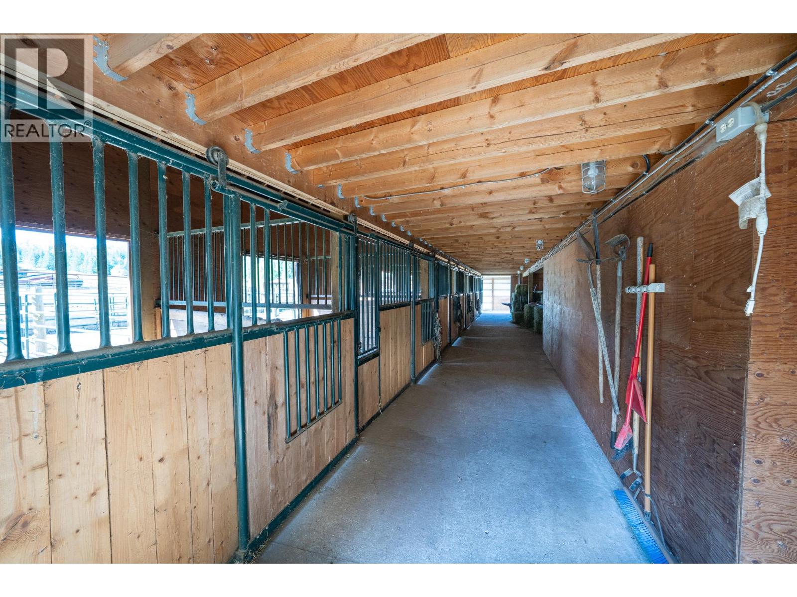 184 Monks Road - 28