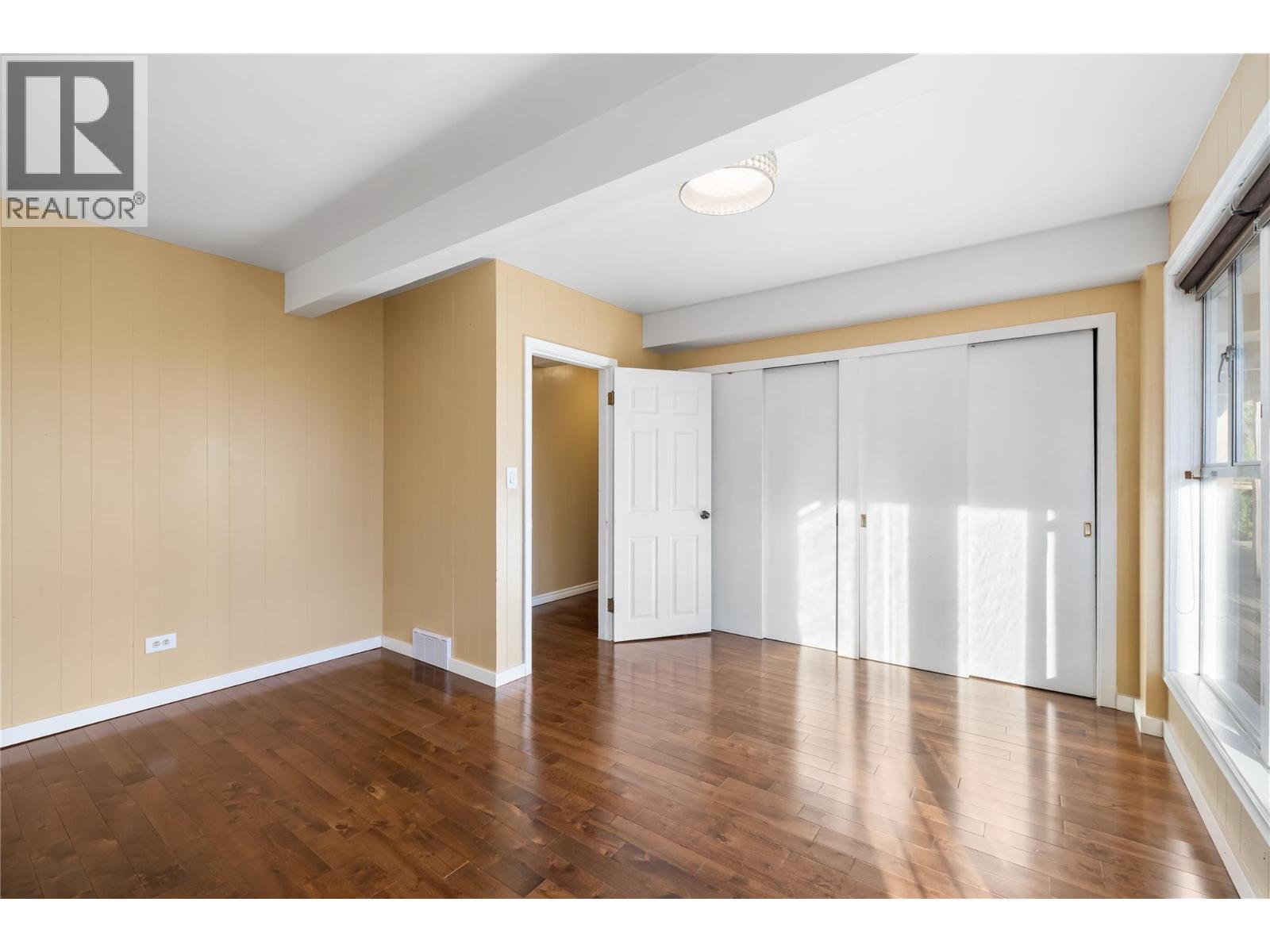 2424 CRAWFORD Street - 22