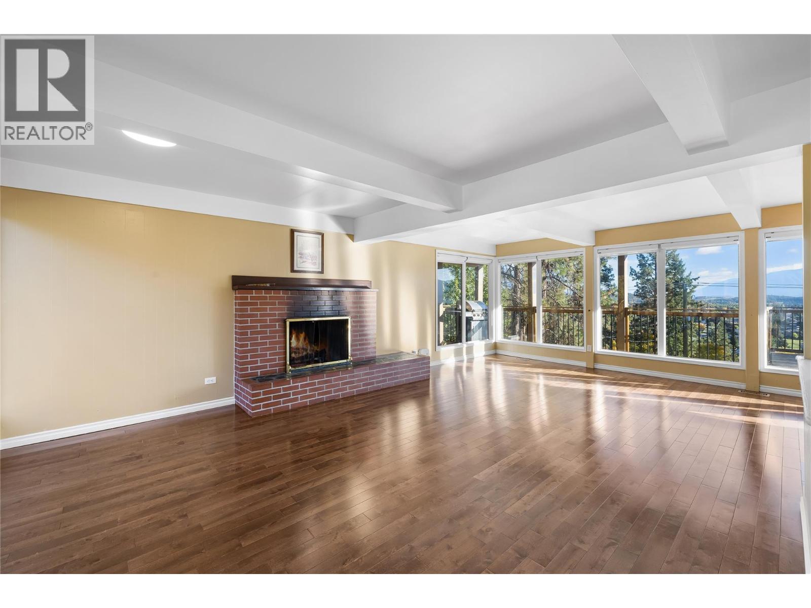 2424 CRAWFORD Street - 8