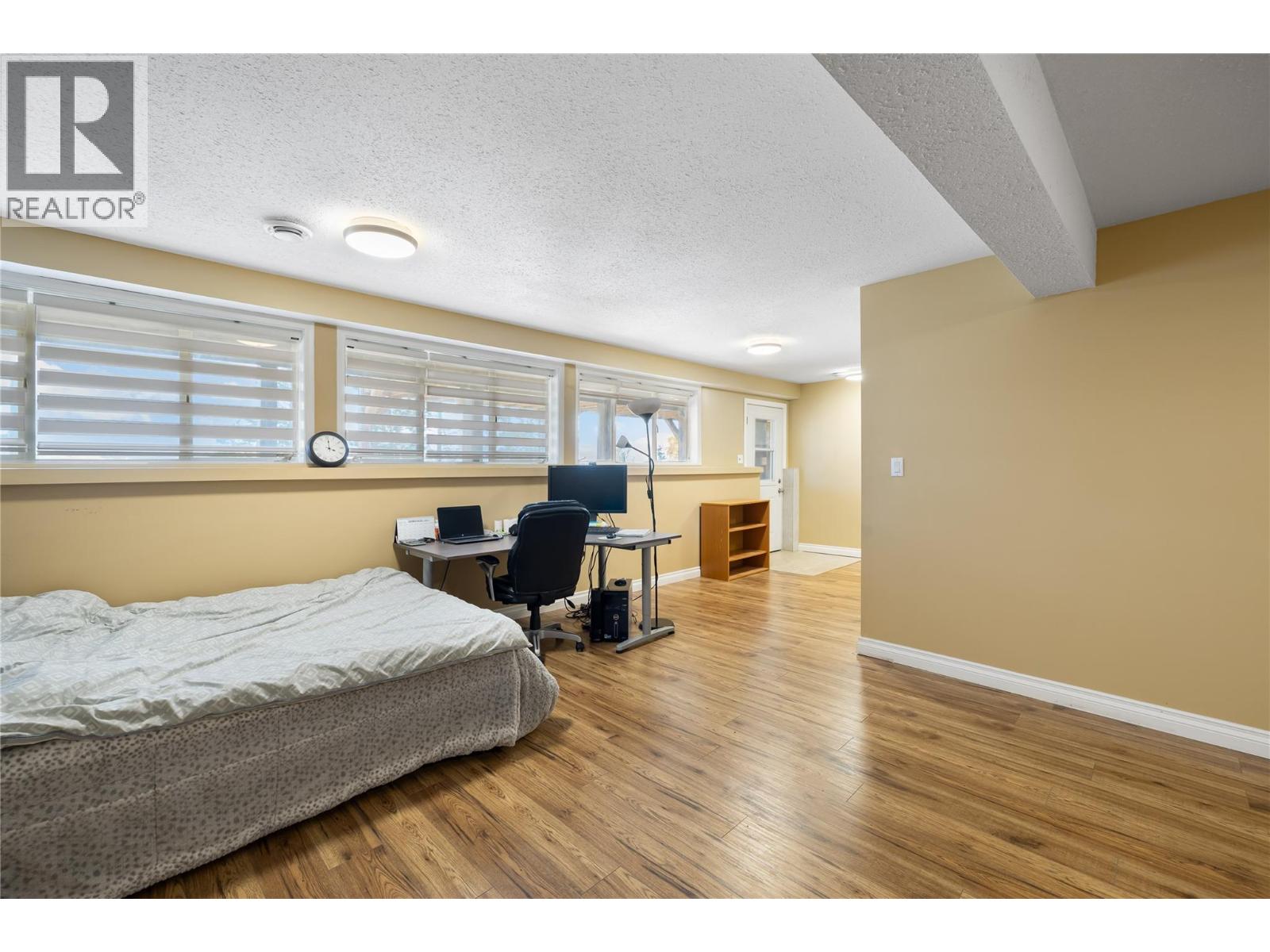 2424 CRAWFORD Street - 37