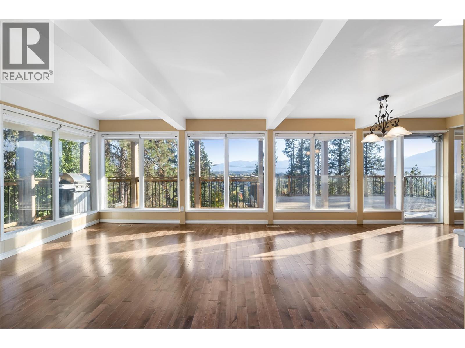 2424 CRAWFORD STREET - 6