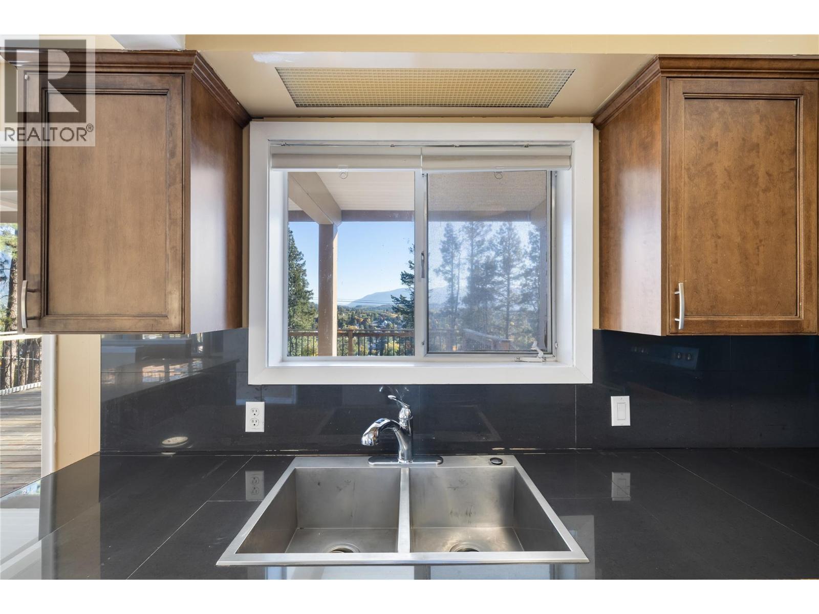 2424 CRAWFORD Street - 17