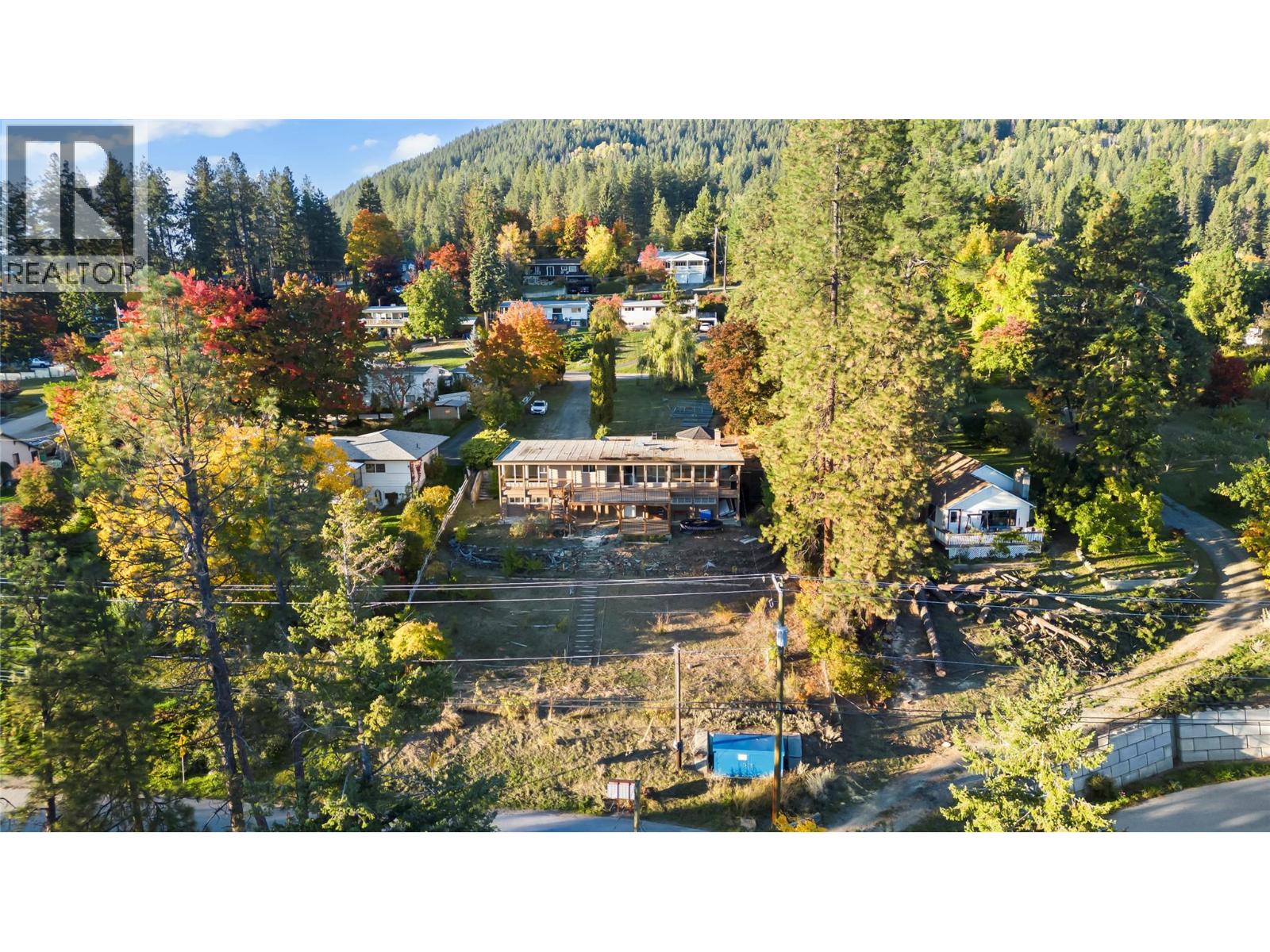 2424 CRAWFORD Street - 60