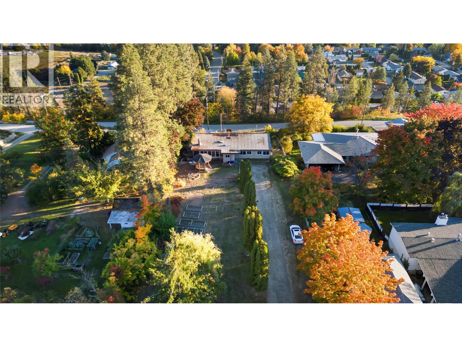 2424 CRAWFORD STREET - 62