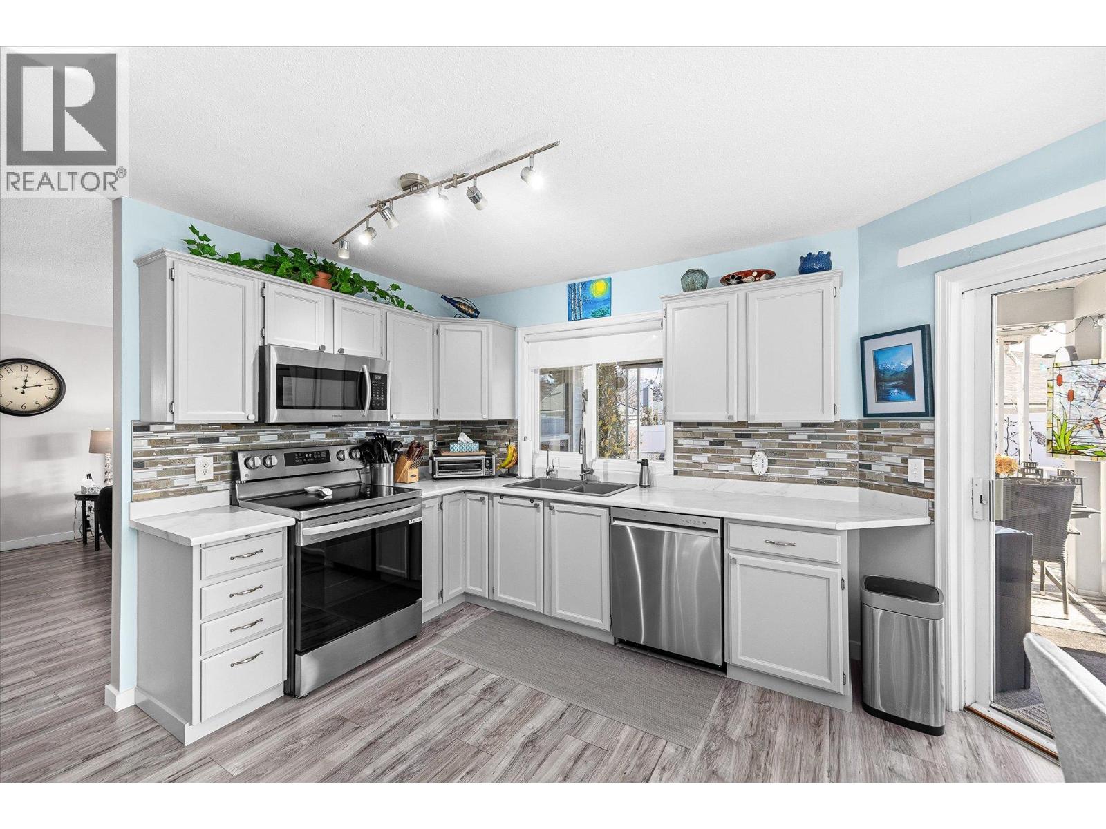 29 1101 Cameron Avenue, Kelowna