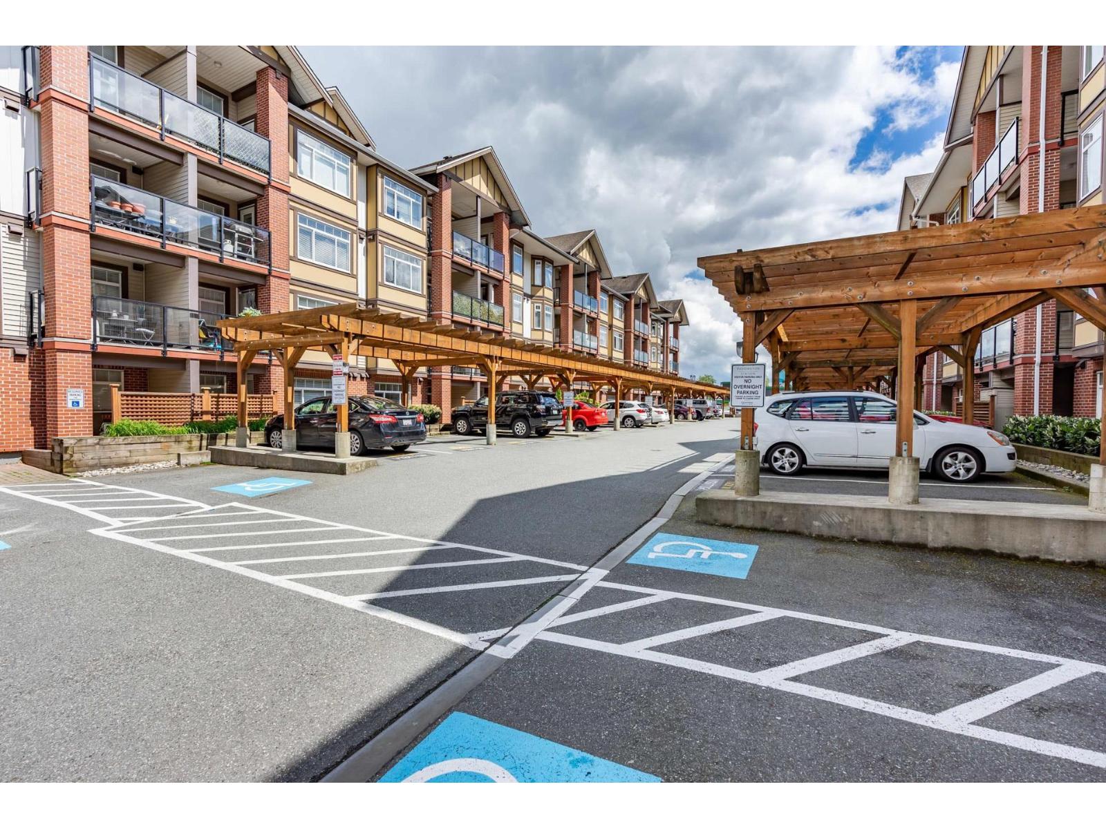 332 5660 201A STREET - Photo 3 of 35, Langley, British Columbia