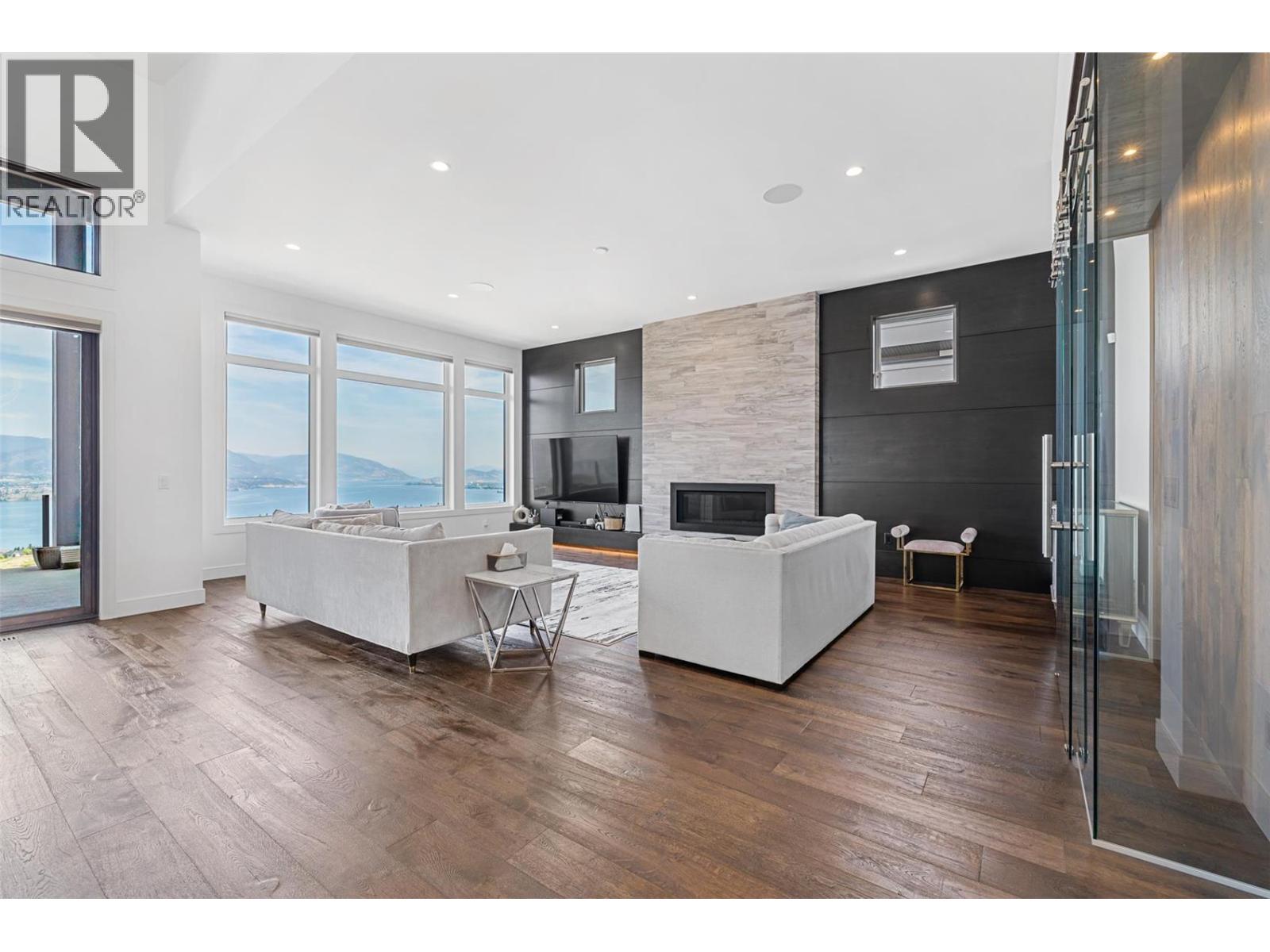  5576 Upper Mission Drive, Kelowna